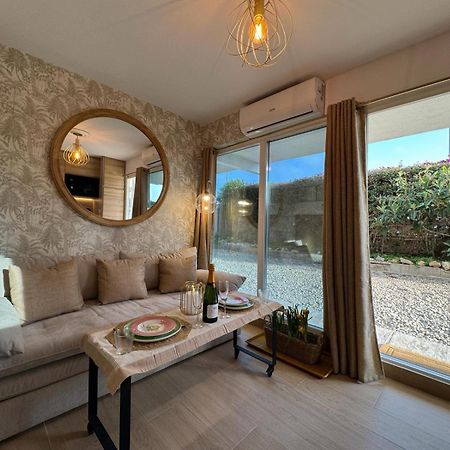 The Mini Apartment Кастелдефелс Екстериор снимка