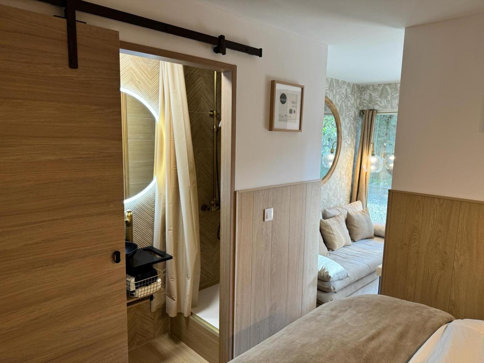 The Mini Apartment Кастелдефелс Екстериор снимка