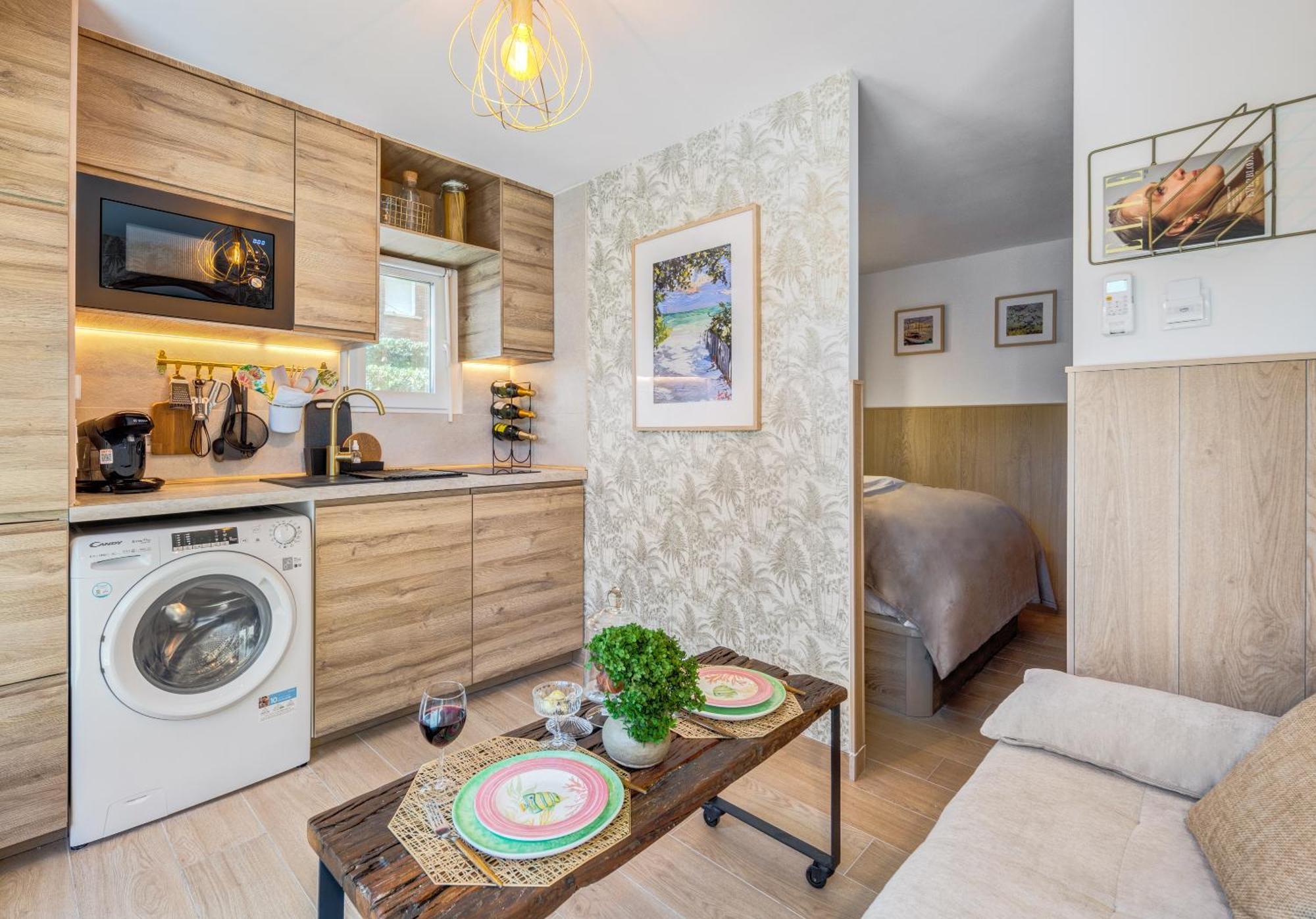 The Mini Apartment Кастелдефелс Екстериор снимка