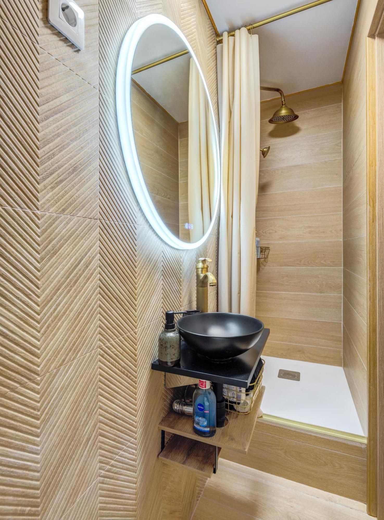 The Mini Apartment Кастелдефелс Екстериор снимка
